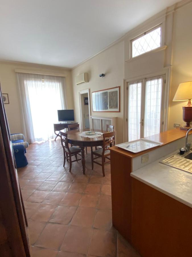 Royal Apartment In San Domenico Maggiore Νάπολη Εξωτερικό φωτογραφία
