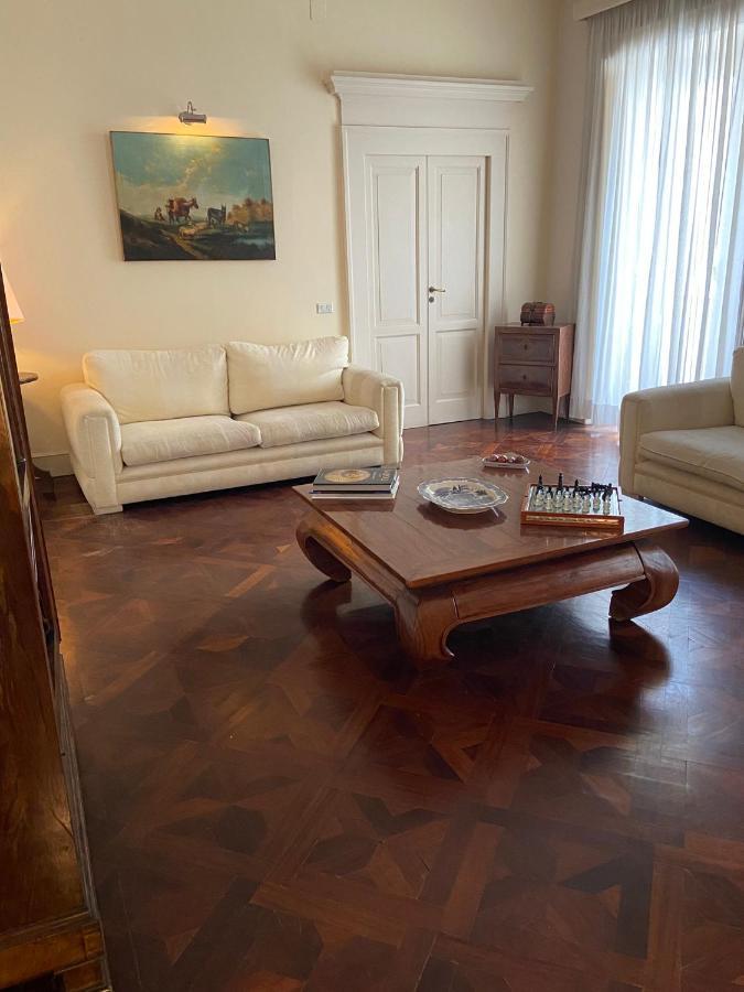 Royal Apartment In San Domenico Maggiore Νάπολη Εξωτερικό φωτογραφία